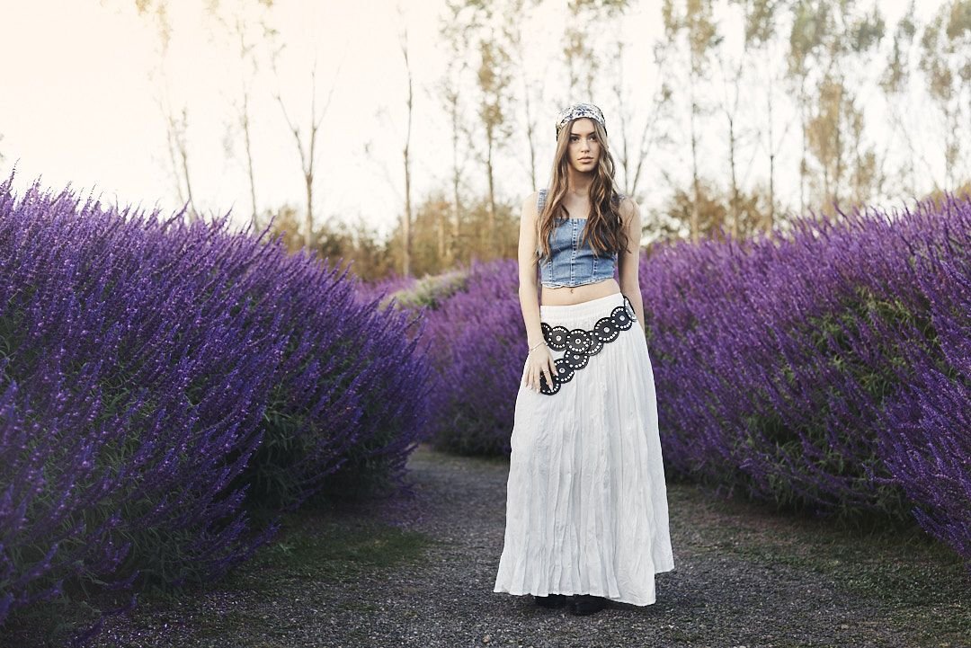 Producción fotográfica de 15 años con estilo elegante y artístico