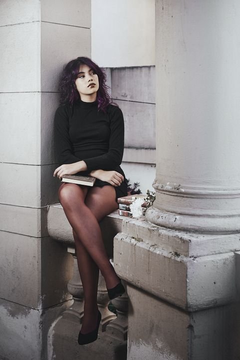 Fotos de 15 años con identidad marcada, peinado y styling alternativo; propuesta visual ideal para familias de zonas exclusivas como Palermo Chico y Barrio Norte.