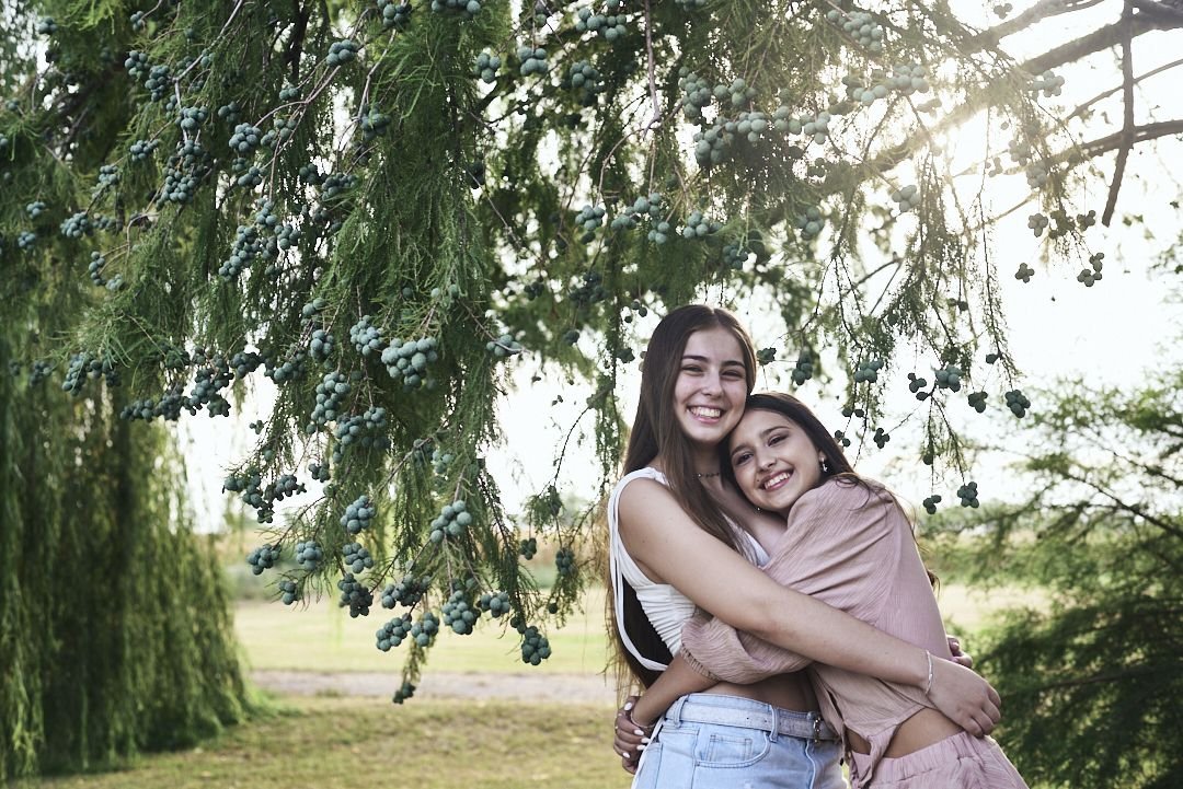 sesión de amigas para book de 15 en Córdoba con Vale y su grupo