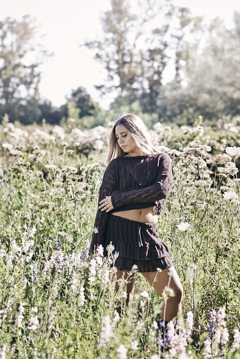 Book de 15 en Córdoba entre flores con una estética natural y delicada